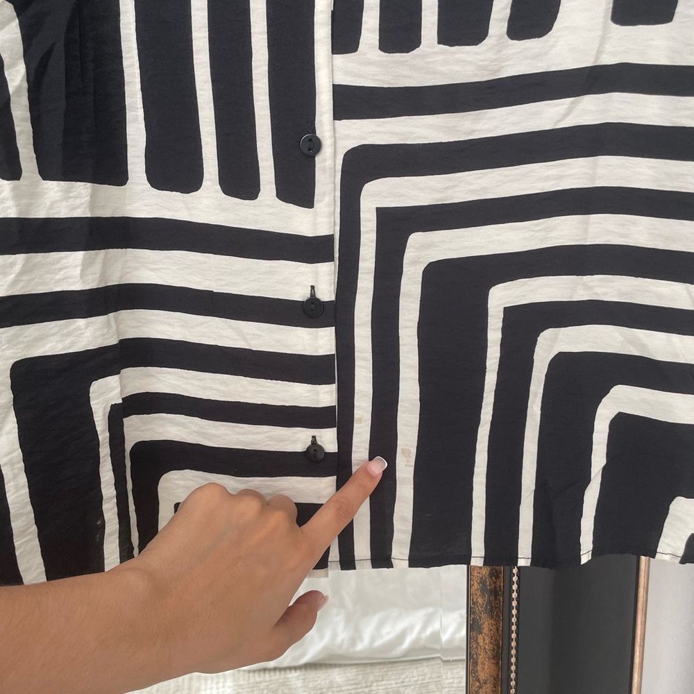 H&M Black & White Abstract Patterned Set - Picture 5 of 7